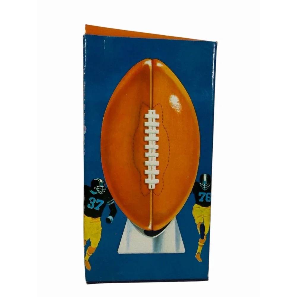 VINTAGE AVON FOOTBALL FIRST DOWN DECANTER NOS Full SPORTS RALLY BRACING LOTION